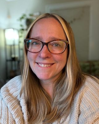 Photo of Kira J Pullig, Clinical Social Work/Therapist, LICSW