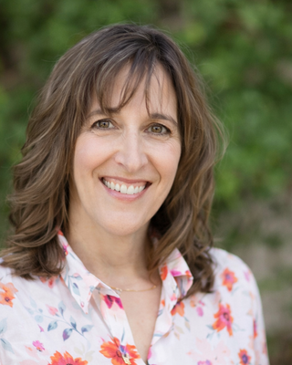 Photo of Nicole Barr, Marriage & Family Therapist, MA, LMFT
