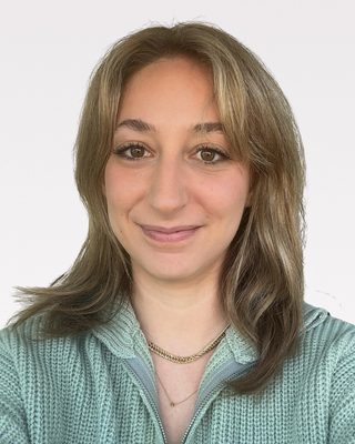 Photo of Erica Laks, Marriage & Family Therapist, LMFT