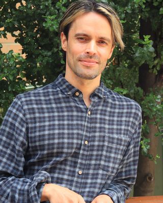 Photo of Shane Fox Neville, Social Worker, AMHSW