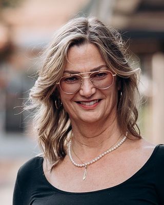 Photo of Rachel Latham, Licensed Professional Counselor, LPC, LAC