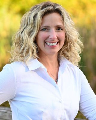 Photo of Alexis Mondella, Psychiatric Nurse Practitioner