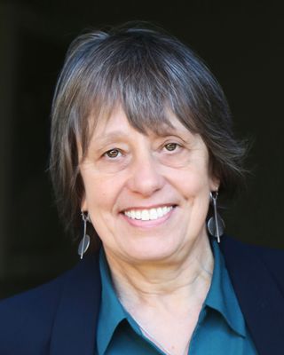Photo of Linda Hoinville, Counsellor, MBACP