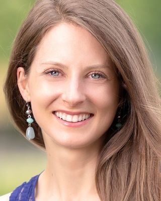 Photo of Erin Gilmore, Clinical Social Work/Therapist, LICSW, LCSW