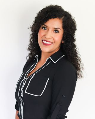 Photo of Gabriela Mendoza, LCSWA, LCASA