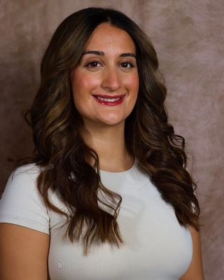 Photo of Deslyn Beade, Pre-Licensed Professional, MA, NCC