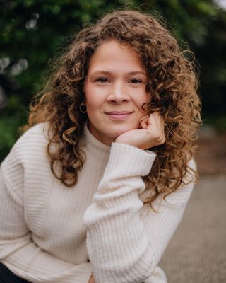 Photo of Nicole Arcieri, Marriage & Family Therapist, MS, LMFT, CMHS