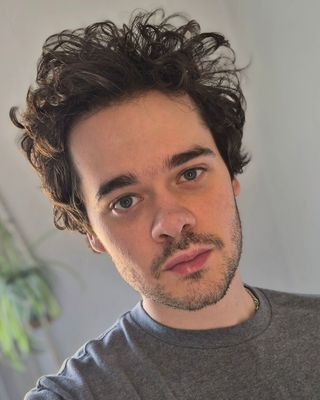 Photo of Ben Hari, Counsellor, MBACP