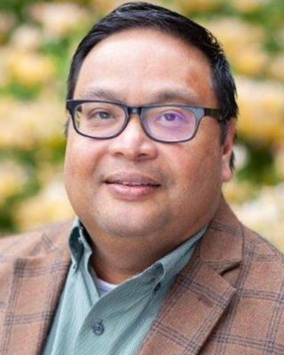 Photo of Noel Villarivera, Counselor in Washington