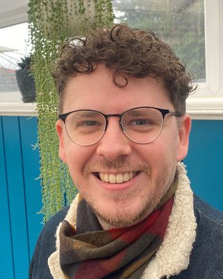 Photo of Dr Zach Dunn, Psychologist, PsychD, HCPC - Clin. Psych.