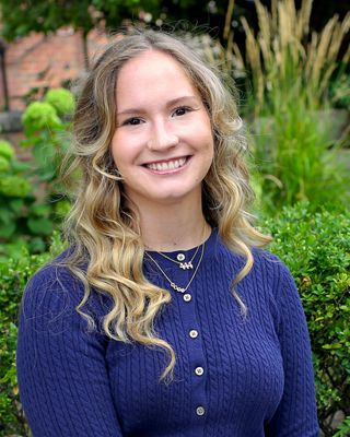 Photo of Emery MacPhaul, Pre-Licensed Professional, BA