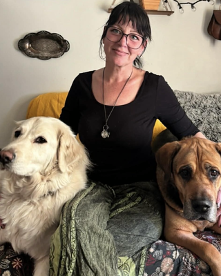 Photo of Sarah Fredericks, Registered Psychotherapist, BEd, MACP, CCC, CCAATA