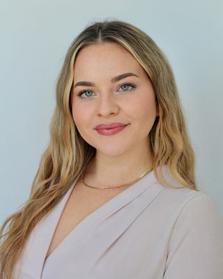 Photo of Alexis Castro, Pre-Licensed Professional, MHC-R