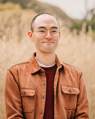 Photo of Young Lee, Marriage & Family Therapist Associate, AMFT