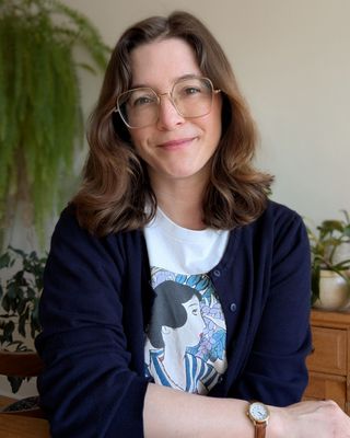 Photo of B Hope, Registered Psychotherapist (Qualifying), BFA