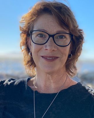 Photo of Kim Medina, Marriage & Family Therapist, MFT