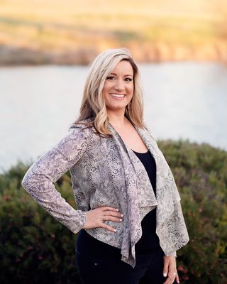 Photo of Amy Broz, Marriage & Family Therapist, MA, LMFT