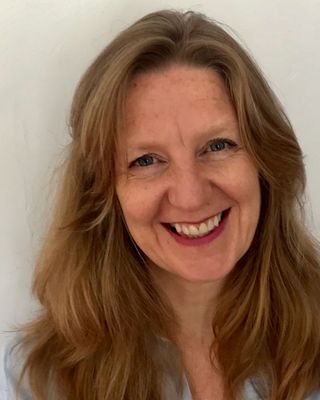 Photo of Diane Walls, Psychotherapist, MSc, MUKCP