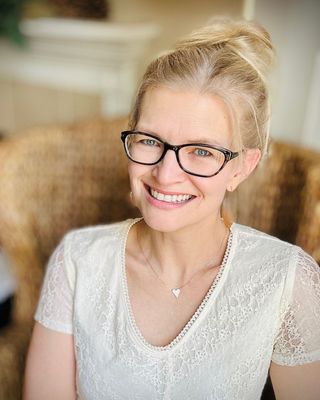 Photo of Lauren Seller, Licensed Professional Counselor, MA, LPC, C-IPNB