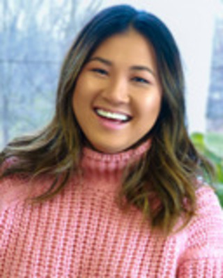 Photo of Ellen Duong, Licensed Professional Counselor in Chicago, IL