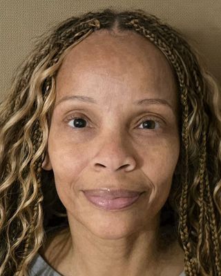 Photo of Henrieta Deka, Clinical Social Work/Therapist, LCSW