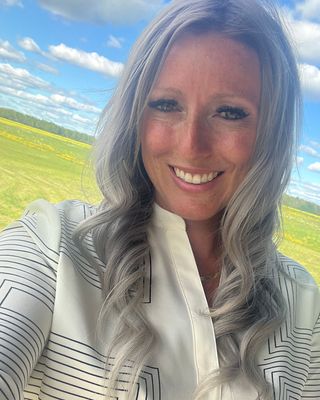 Photo of Melissa Carmichael, Registered Social Worker, RSW