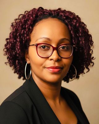 Photo of Carolyn Mwangi, Psychiatric Nurse Practitioner, APRN, PMHNP, BC, FNP, C