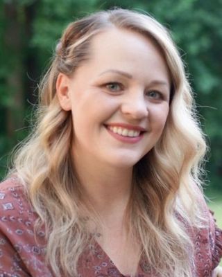 Photo of Hannah Bodes, Counselor, LCMHCA, MA