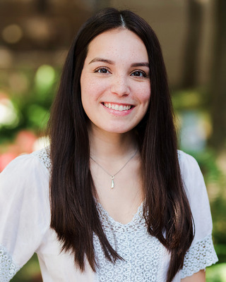 Photo of Dr. Meg García, Licensed Clinical Mental Health Counselor in Charlotte, NC