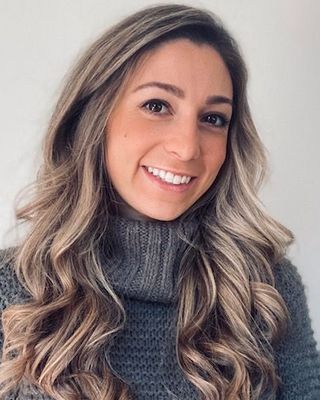 Photo of Tori Gillis, Registered Psychotherapist (Qualifying), BA