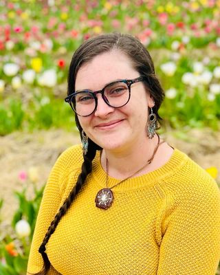 Photo of Jasmine Giles, Master Social Worker, LMSW-CC