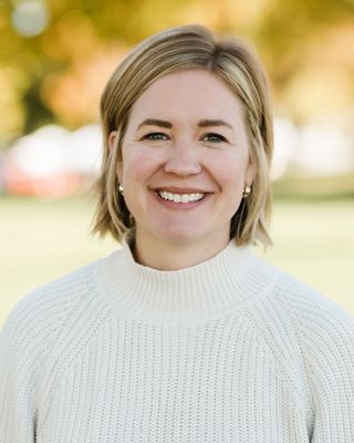 Photo of Lauren Kubik, Clinical Social Work/Therapist, MSW, LCSW