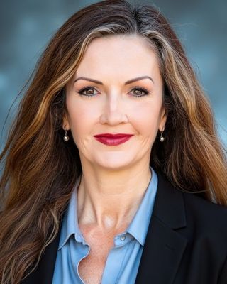 Photo of Ashley Lynn Caputo, CCHt, BA, E-RYT, Reiki 3