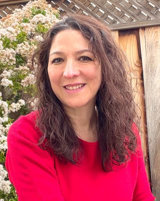 Photo of Wendy Mosqueda, Marriage & Family Therapist, MA, MFT