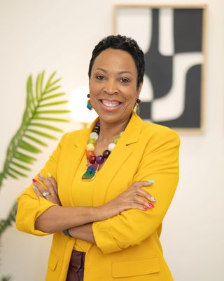 Photo of Shaunda Thompson, Pre-Licensed Professional