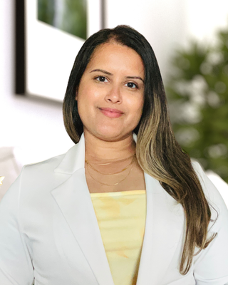 Photo of Misha Dhillon, Registered Social Service Worker, MSc(c), HBASc, RSSW