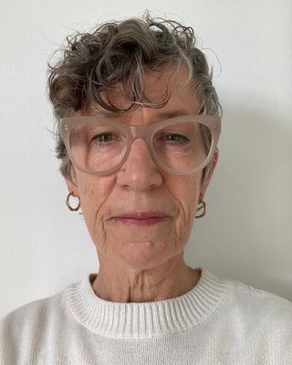 Photo of Penny Bradshaw, Psychotherapist, MSc, MUKCP