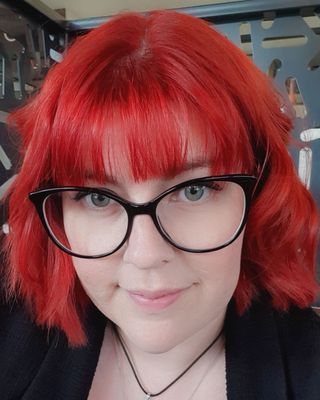 Photo of Chloe Starbuck, Counsellor, MBACP