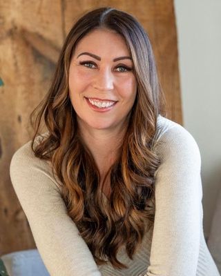 Photo of Breesha Comish, Marriage & Family Therapist, LMFT