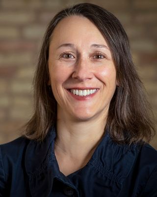Photo of Kristin Hettich, Pre-Licensed Professional, MSW