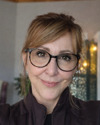 Photo of Michelle Fitzgerald, Counsellor, MIACP
