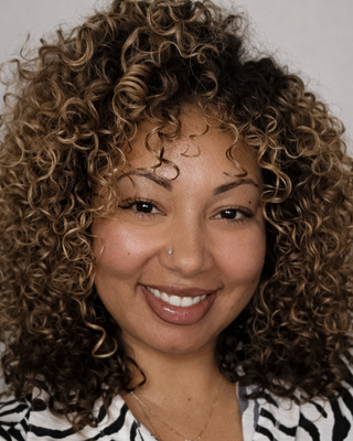 Photo of Zsanae Roberts, Pre-Licensed Professional, MSW, RCSWI