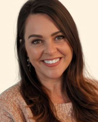 Photo of Autumn Davis, Licensed Independent Social Worker, MS, LISW