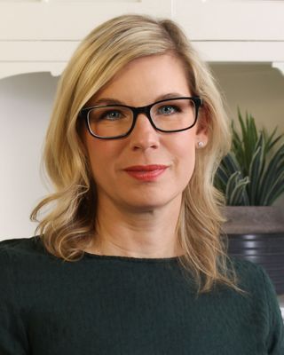 Photo of Rachel King, PhD, Psychologist in Edmonton