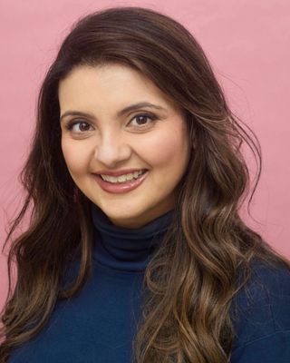 Photo of Irfa Samnani, Registered Psychotherapist (Qualifying), BSN, MEd