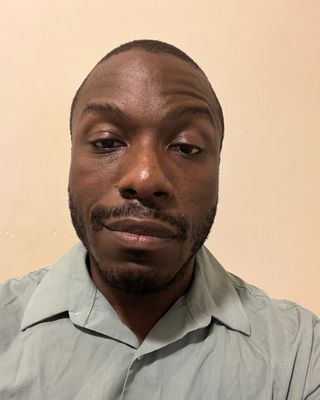 Photo of Shariff Gibbons, Clinical Social Work/Therapist, LCSW