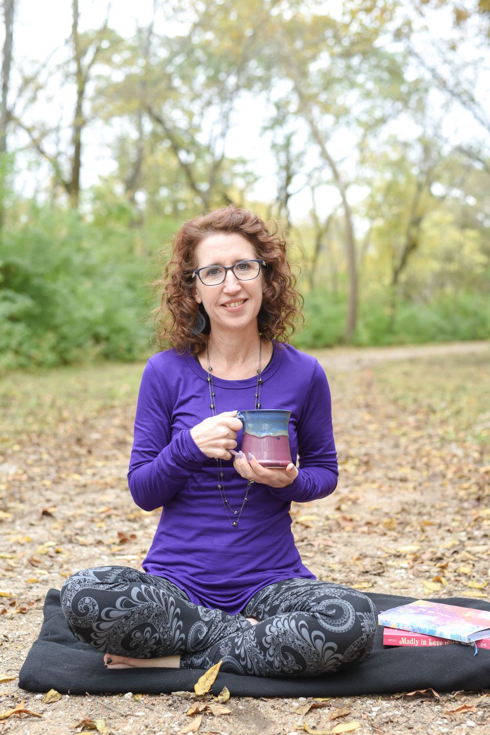 I love nourishing teas, nature photography, listening to uplifting music, journaling, painting, and connecting with my people.