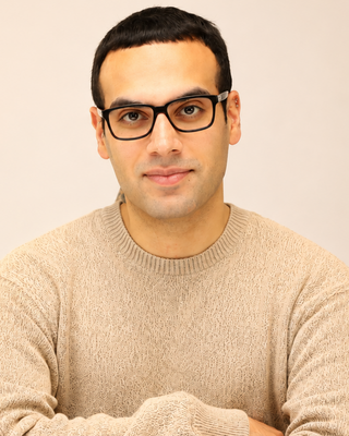 Photo of Arwin Ranjkesh, Registered Social Worker, BSW, MSW, RSW