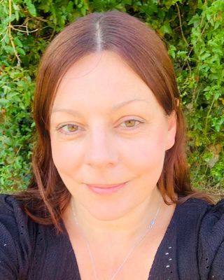 Photo of Beth Waters, Psychotherapist in Milton Keynes, England