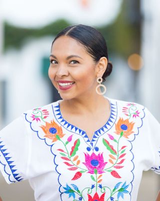 Photo of Ali Cortes, Marriage & Family Therapist, LMFT